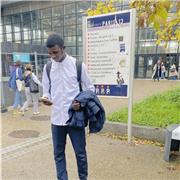 Je suis un professeur particulier spécialiste en français et anglais